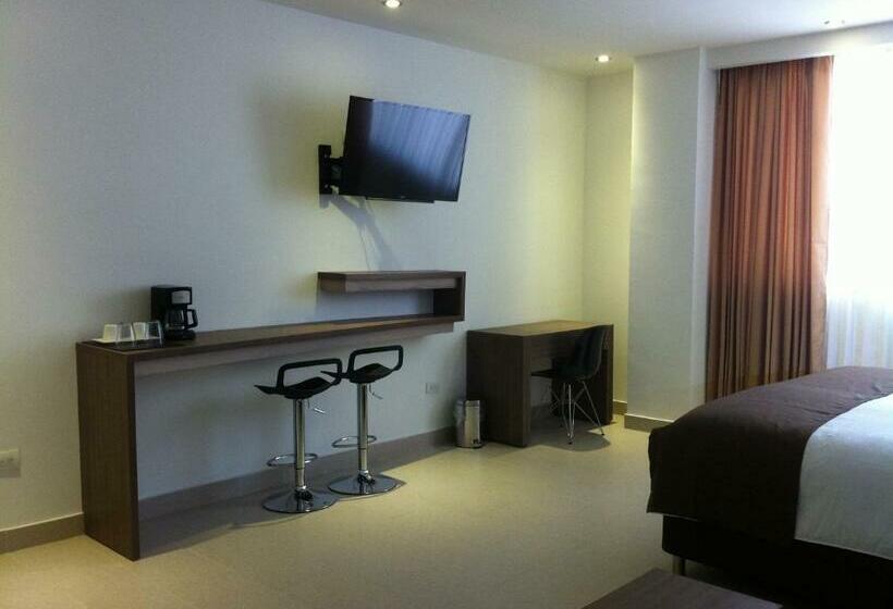 سوییت جونیور, Hausen Hotel   Suites