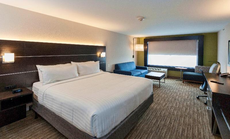 Люкс Адаптированный для Инвалидов, Holiday Inn Express & Suites   Dodge City, An Ihg