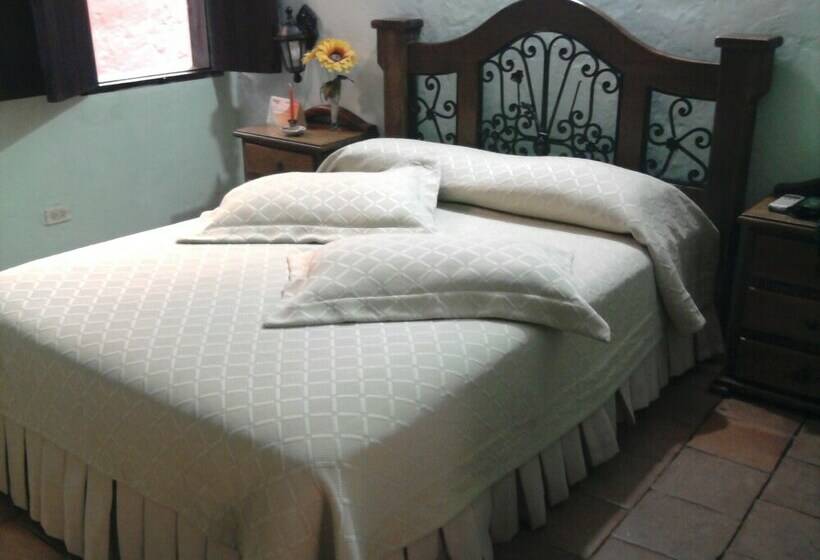 اتاق استاندارد, Hostal Restaurante Guaracu