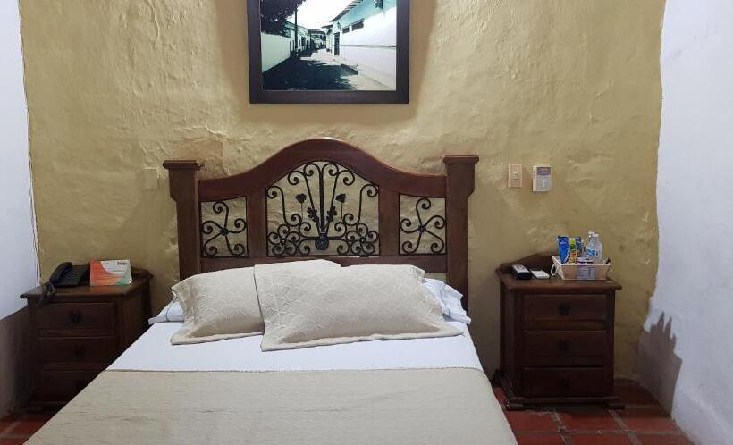 اتاق استاندارد, Hostal Restaurante Guaracu