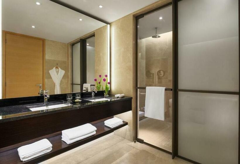 Номер Deluxe Кровать Кинг, Hyatt Regency Riyadh Olaya