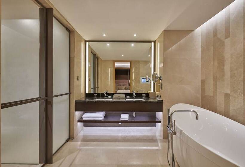 סוויטה, Hyatt Regency Riyadh Olaya