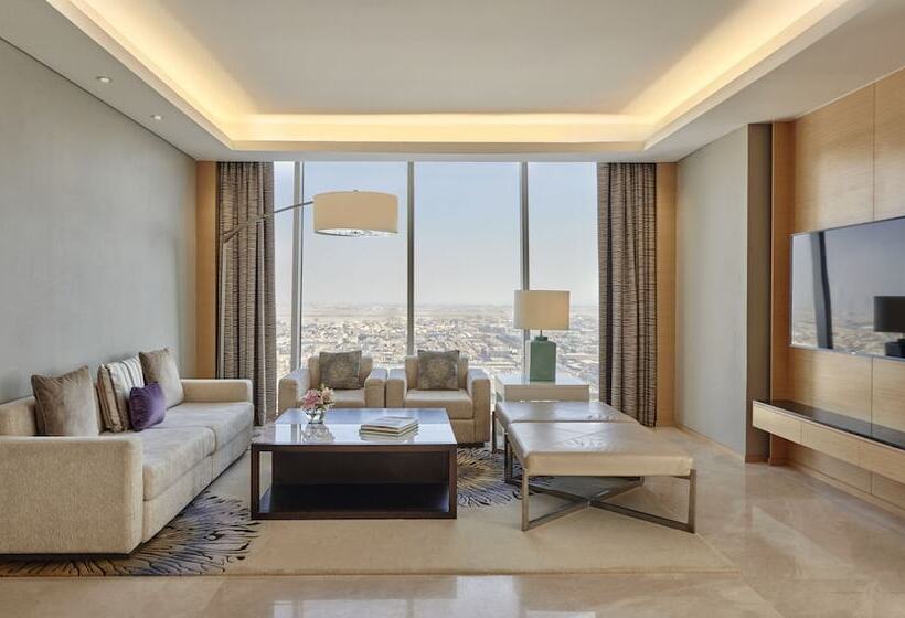 סוויטה, Hyatt Regency Riyadh Olaya