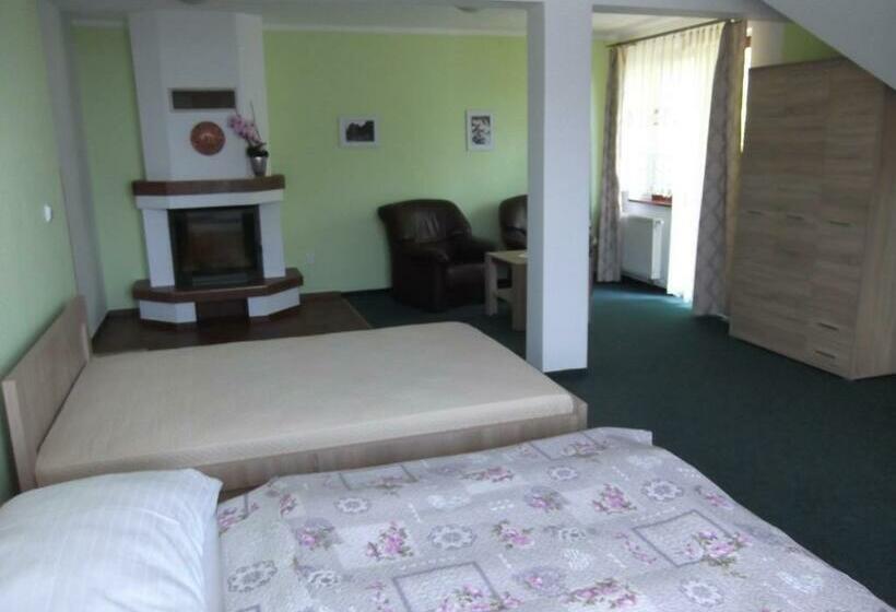 스탠다드 트리플 룸, Penzion Lesna