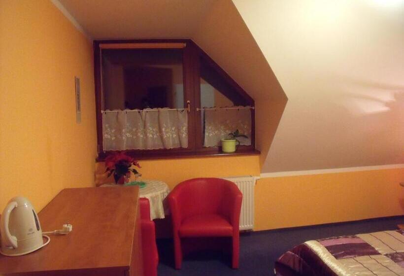 이코노미 룸, Penzion Lesna