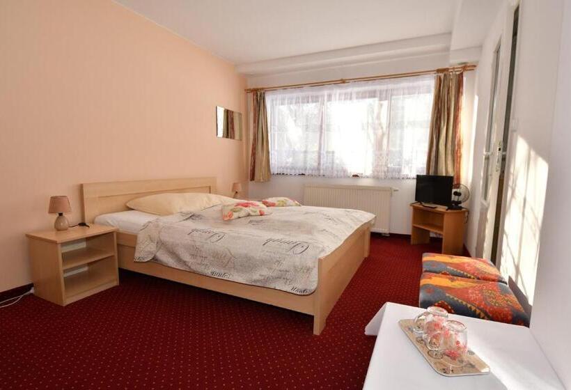 이코노미 룸, Penzion Lesna