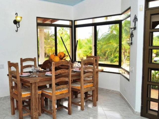 带大床的豪华间, Playa Tranquilo B&b And Dive Shop