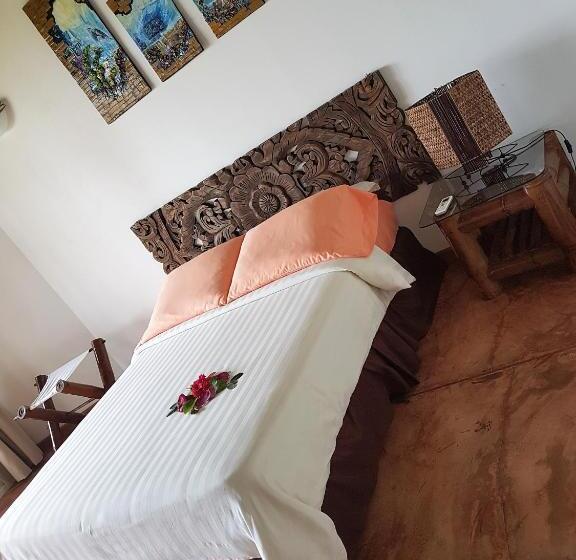 스탠다드 룸 공동 욕실, Playa Tranquilo B&b And Dive Shop