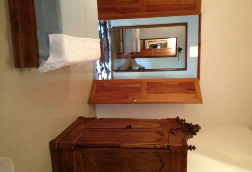 スタンダードルーム, Portal De La Marquesa