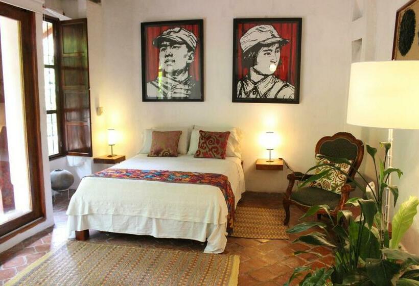 スタンダードルーム, Portal De La Marquesa