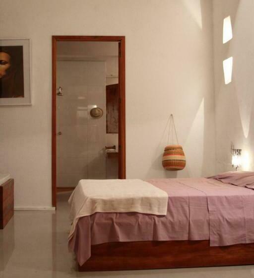 スタンダードルーム, Portal De La Marquesa