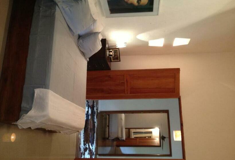 スタンダードルーム, Portal De La Marquesa