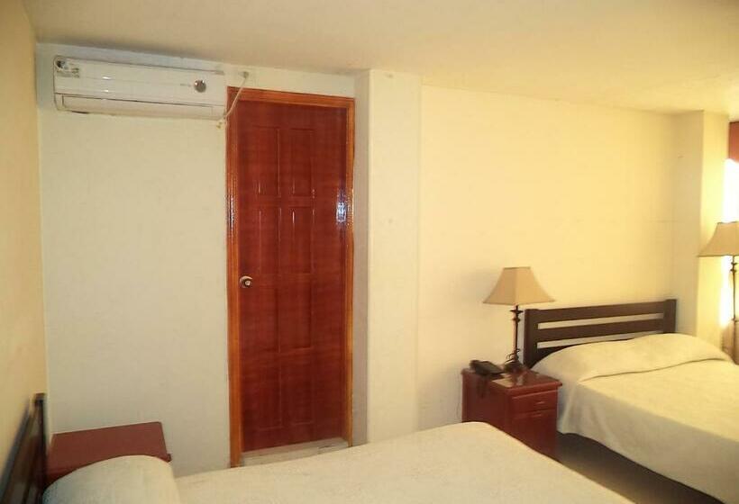 غرفة قياسية رباعية, Roca & Mar