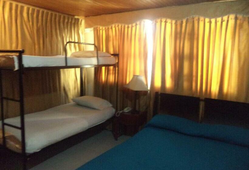 غرفة عائلية, Roca & Mar