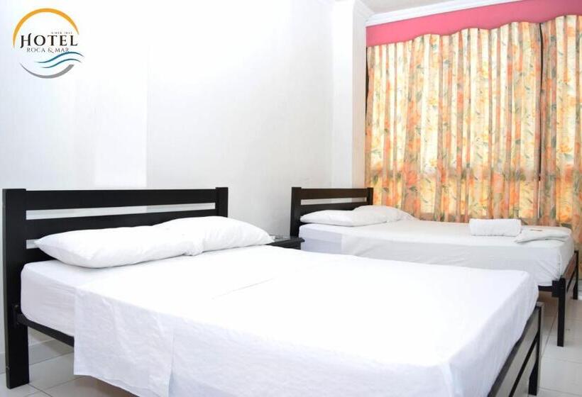 غرفة عائلية, Roca & Mar