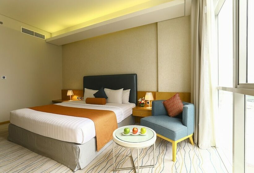 اتاق سوپریور با تخت بزرگ, Royal Continental