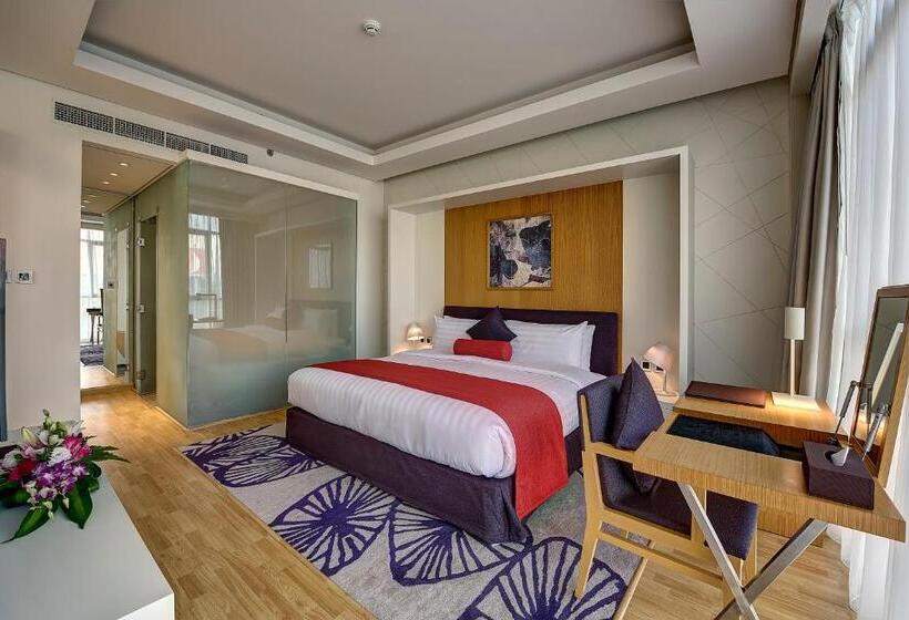 سوییت جونیور, Royal Continental