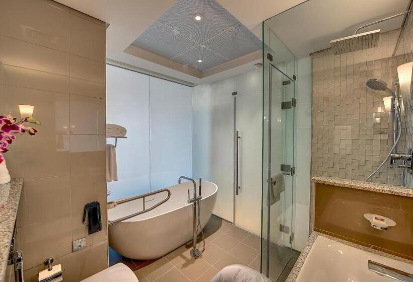 سوییت جونیور, Royal Continental