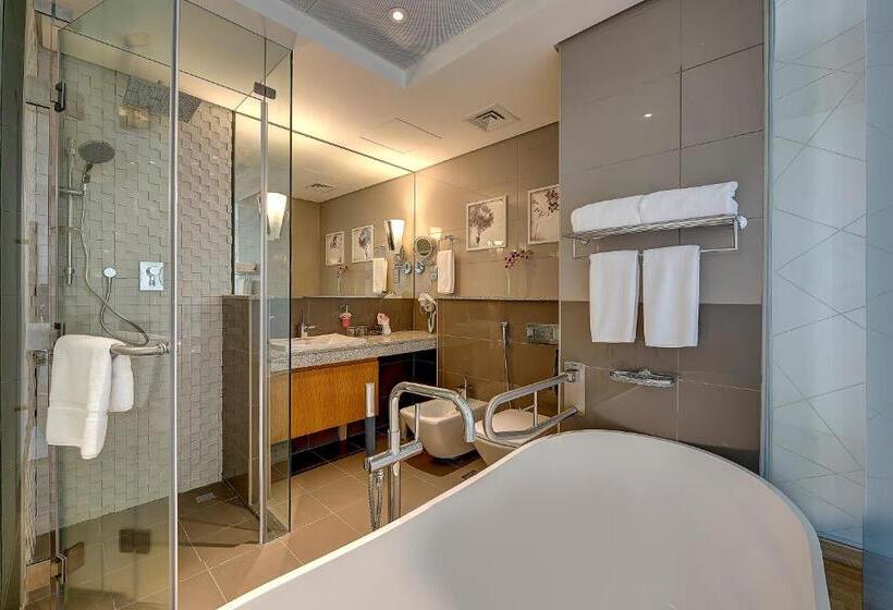 سوییت جونیور, Royal Continental