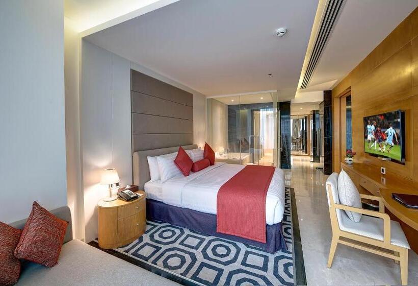 سوئیت پرزیدنت, Royal Continental