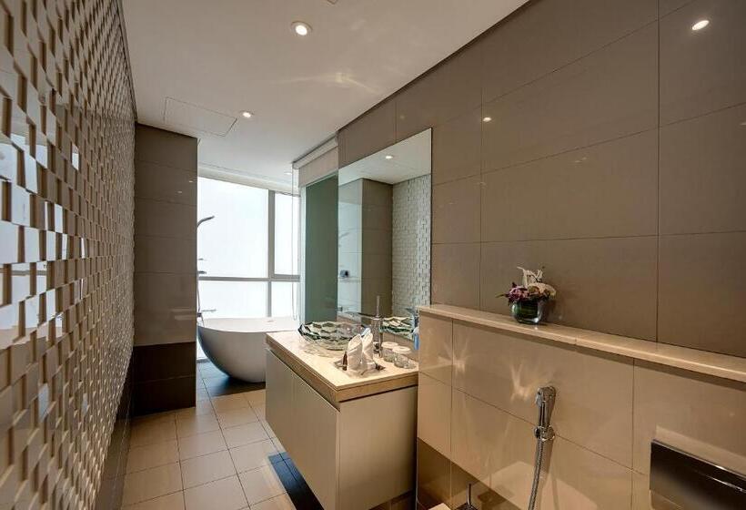 سوئیت پرزیدنت, Royal Continental