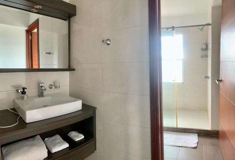 Люкс с Балконом, Serenity Suites Casa Boutique