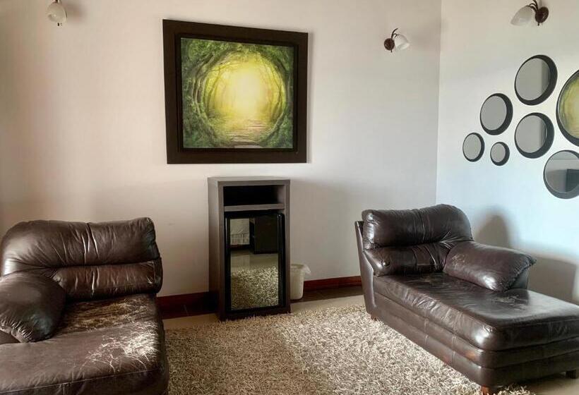 جناح مزوَّد بشرفة, Serenity Suites Casa Boutique