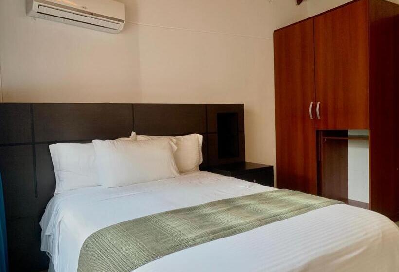 جناح, Serenity Suites Casa Boutique