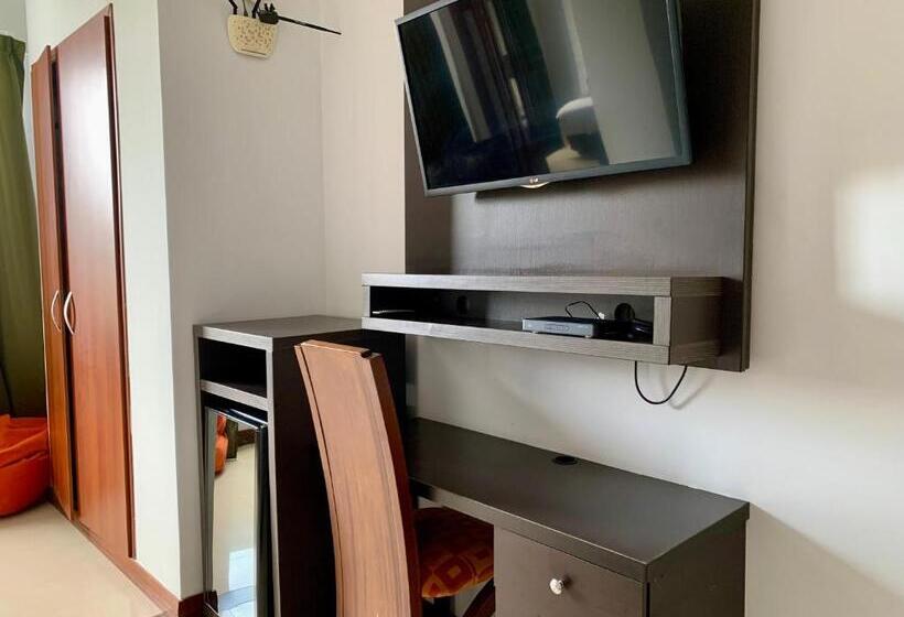 Президентский Люкс, Serenity Suites Casa Boutique