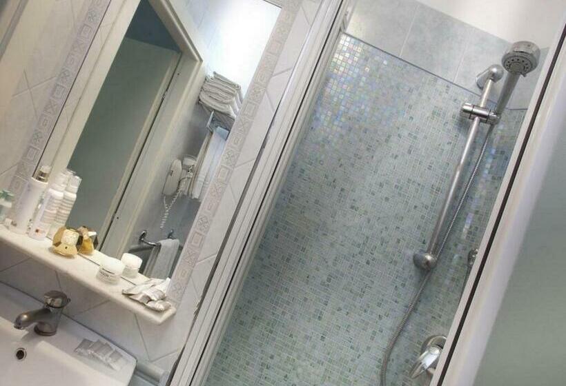 Номер Стандарт, Tokio Home Tokio Beach Dependence