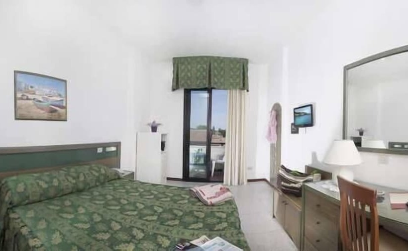 Трехместный Номер Комфорт, Tokio Home Tokio Beach Dependence