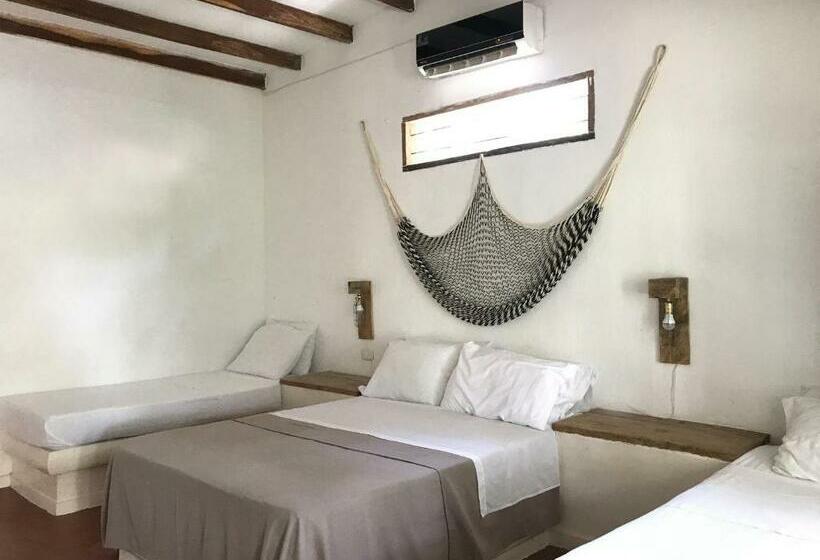 4인용 스탠다드 룸, Waka Hotel Rural