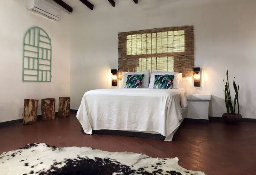 スタンダード４人部屋, Waka Hotel Rural