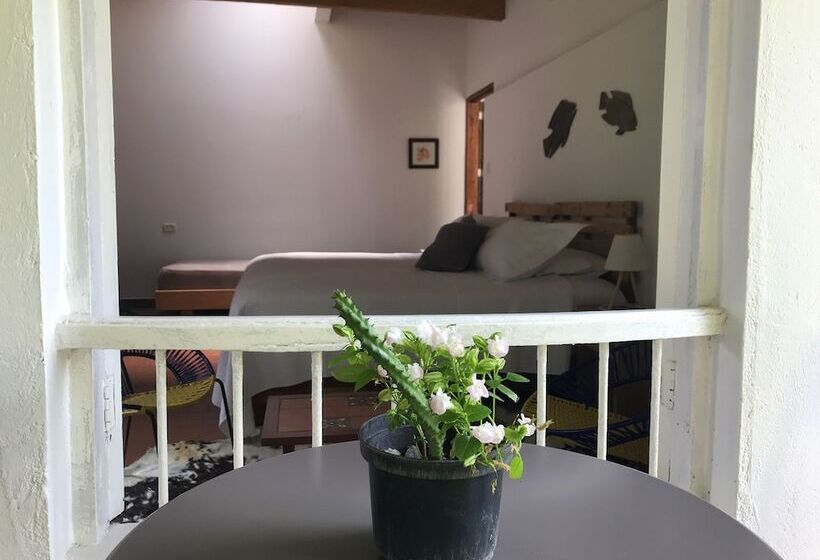 スイート, Waka Hotel Rural