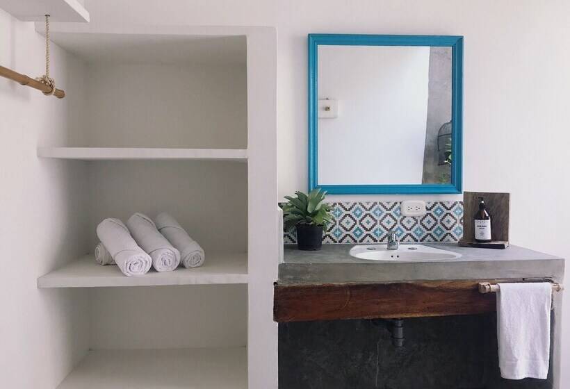 スイート, Waka Hotel Rural