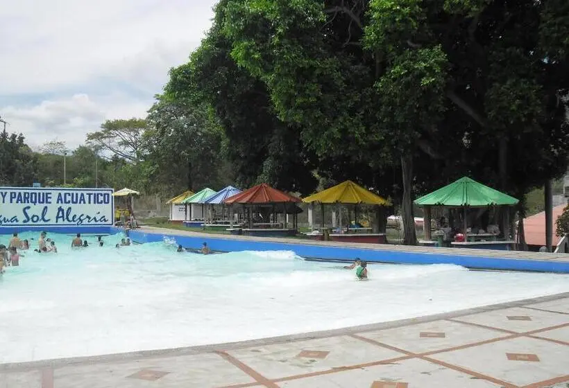 Standard Viiden Hengen Huone, Y Parque Acuatico Agua Sol Alegria