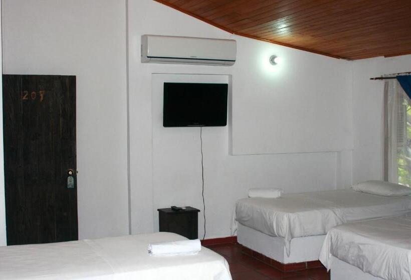 غرفة عادية خماسية, Y Parque Acuatico Agua Sol Alegria