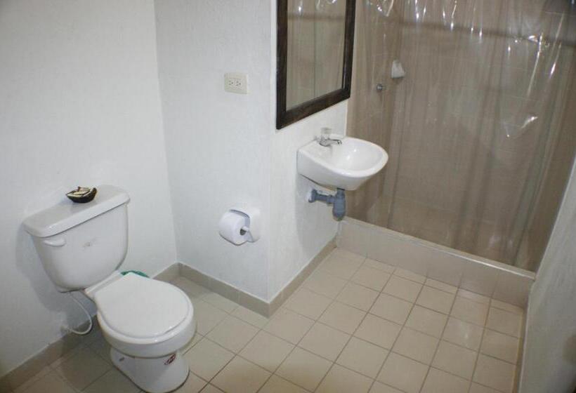 غرفة عادية خماسية, Y Parque Acuatico Agua Sol Alegria