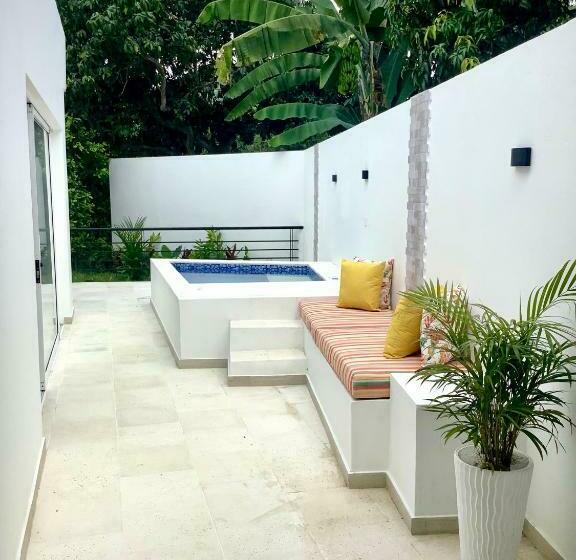 带大床的复式套间, La Masia Hotel Boutique