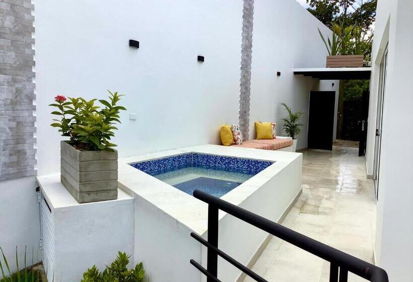 带大床的复式套间, La Masia Hotel Boutique