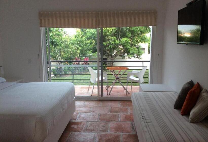 带大床的高级房间, La Masia Hotel Boutique