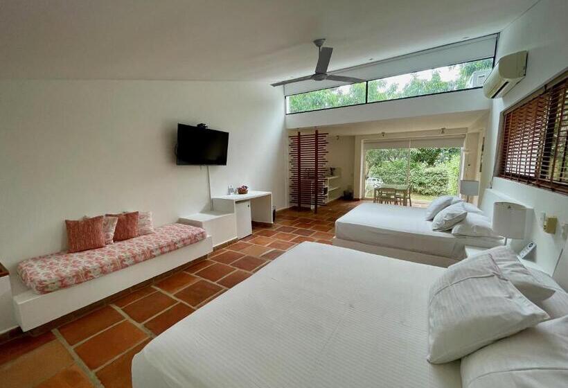 带露台的套间, La Masia Hotel Boutique