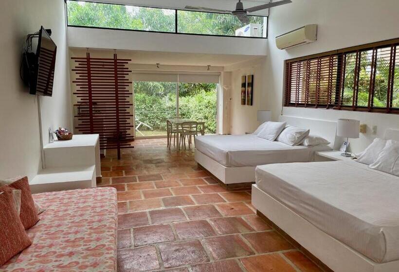 带露台的套间, La Masia Hotel Boutique