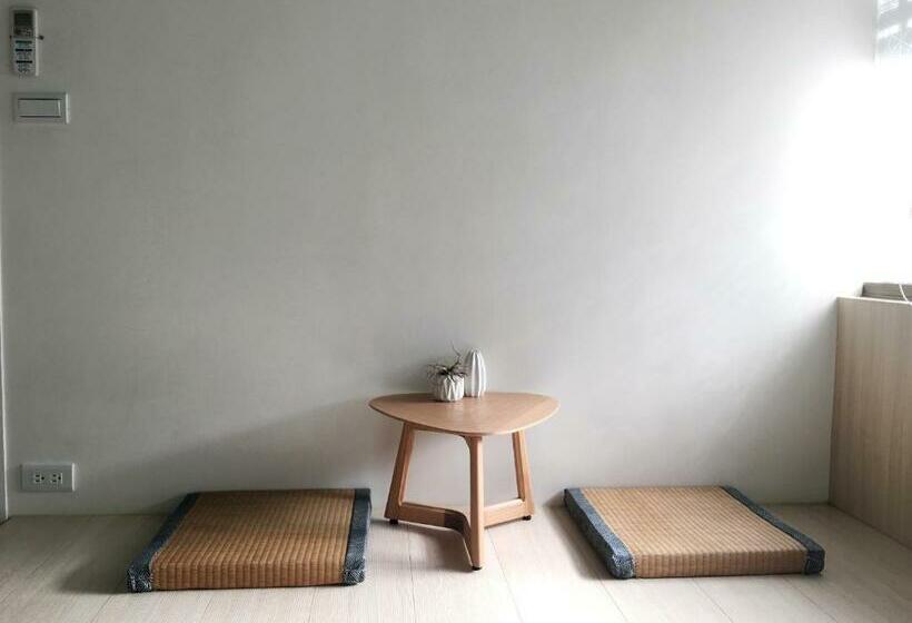 اتاق استاندارد با سرویس بهداشتی مشترک, Tainan Gu Hostel
