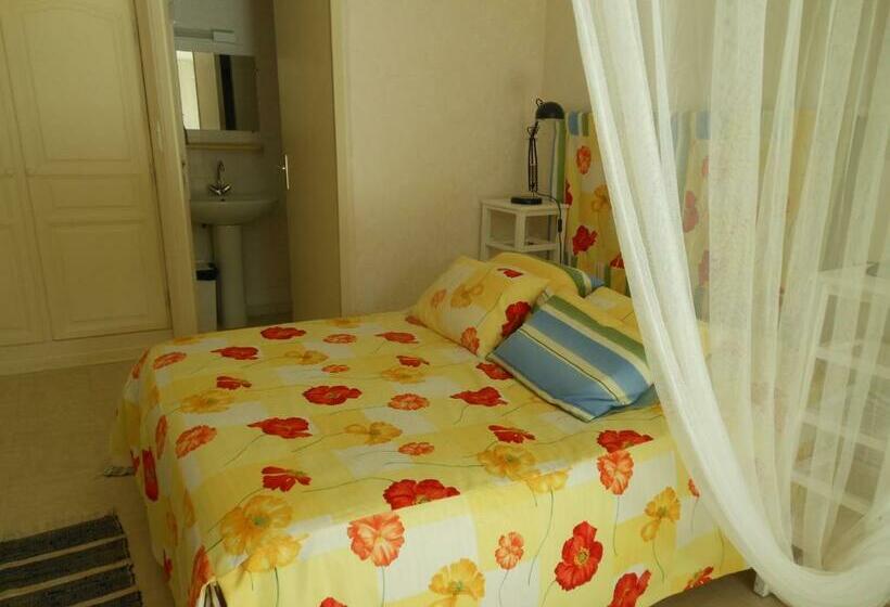 اتاق خانوادگی, Au Soleil D'albi