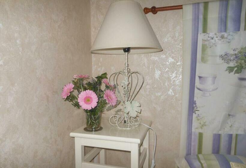 اتاق لوکس, Au Soleil D'albi