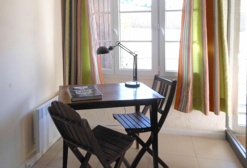 اتاق خانوادگی, Au Soleil D'albi