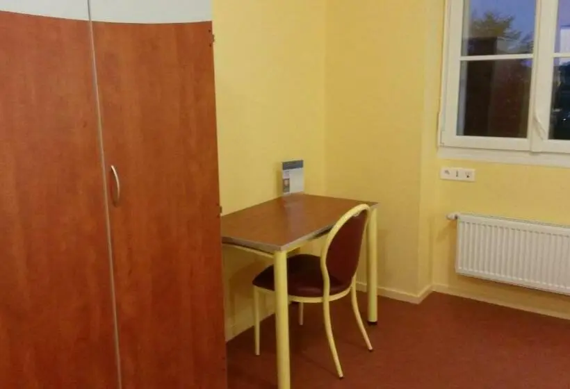 Standard-huone Jaettu Kylpyhuone, Espace Bernadette Soubirous Nevers