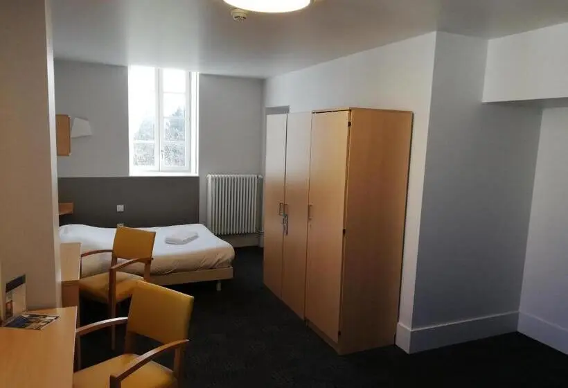 Standard Kolmen Hengen Huone Puutarhanäkymä, Espace Bernadette Soubirous Nevers