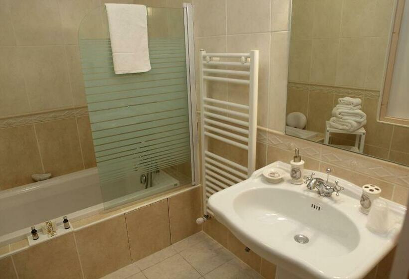 Номер Стандарт, Le Moulin De Beaunette